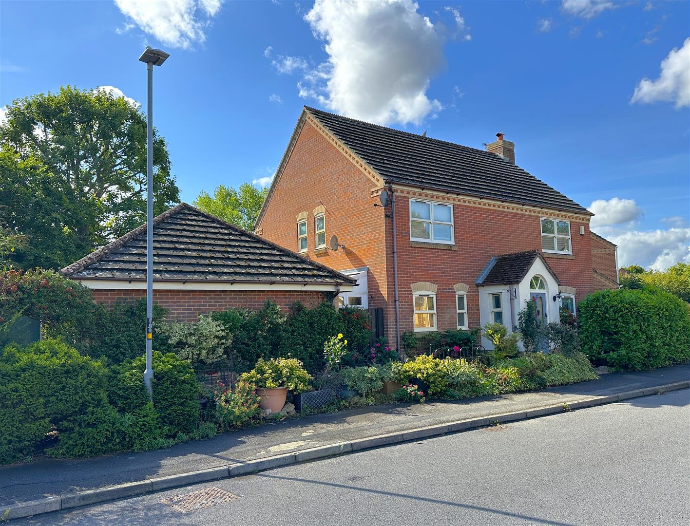 Willowbank, Chippenham